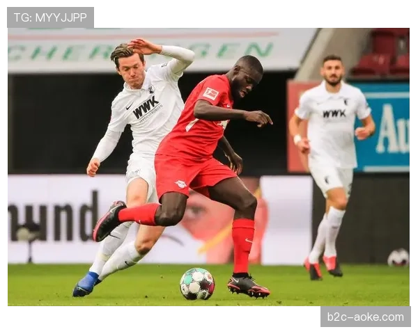 从数据到画面：解析RB莱比锡如何通过反复的边中结合打穿奥格斯堡肋部空当